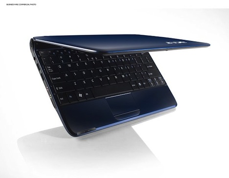 Acer Debuts Its First 11.6ñinch Aspire One Netbook; Part of Thinner, Lighter SecondñGeneration Line