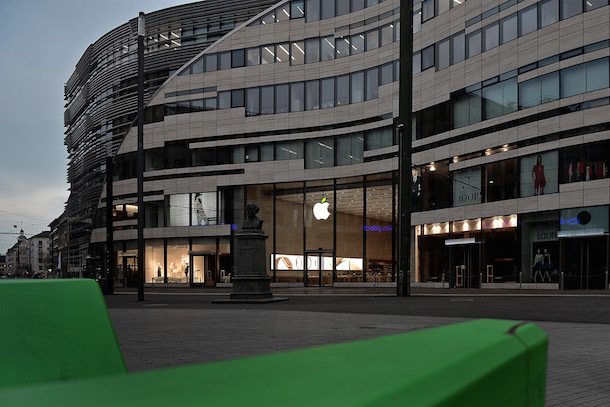 Earth Day At Apple Store Duesseldorf