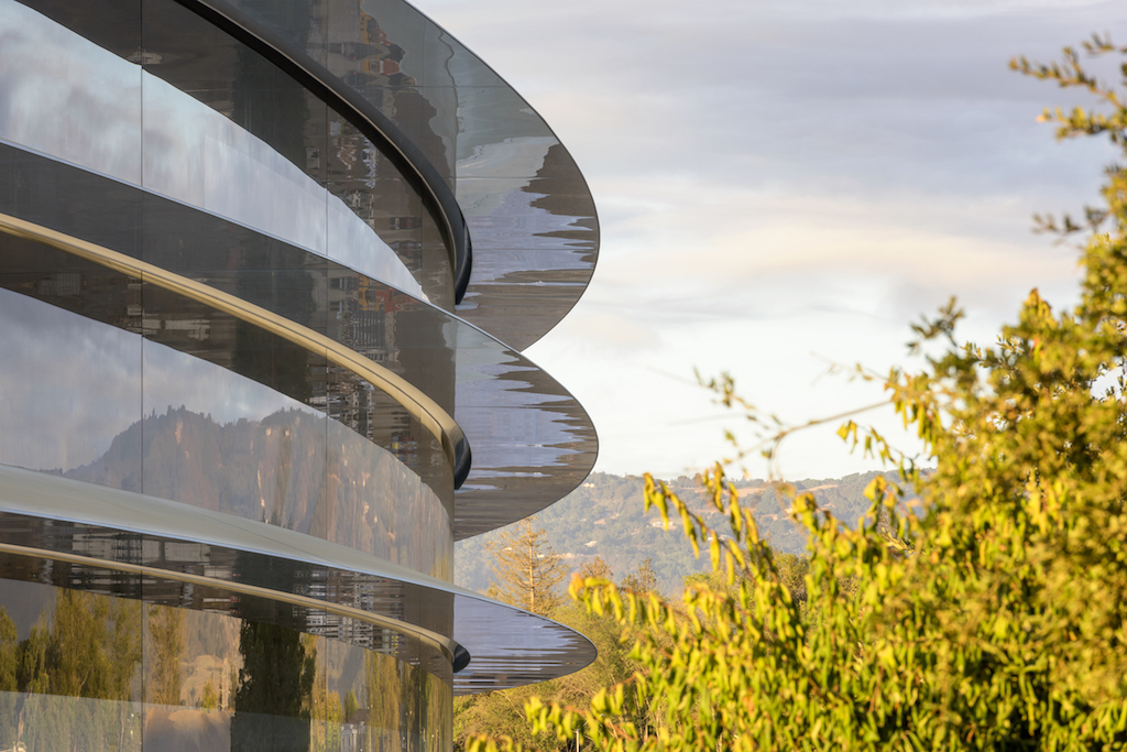 Apple besetzt den Posten des „Vice President of Industrial Design“ nicht nach › Macerkopf