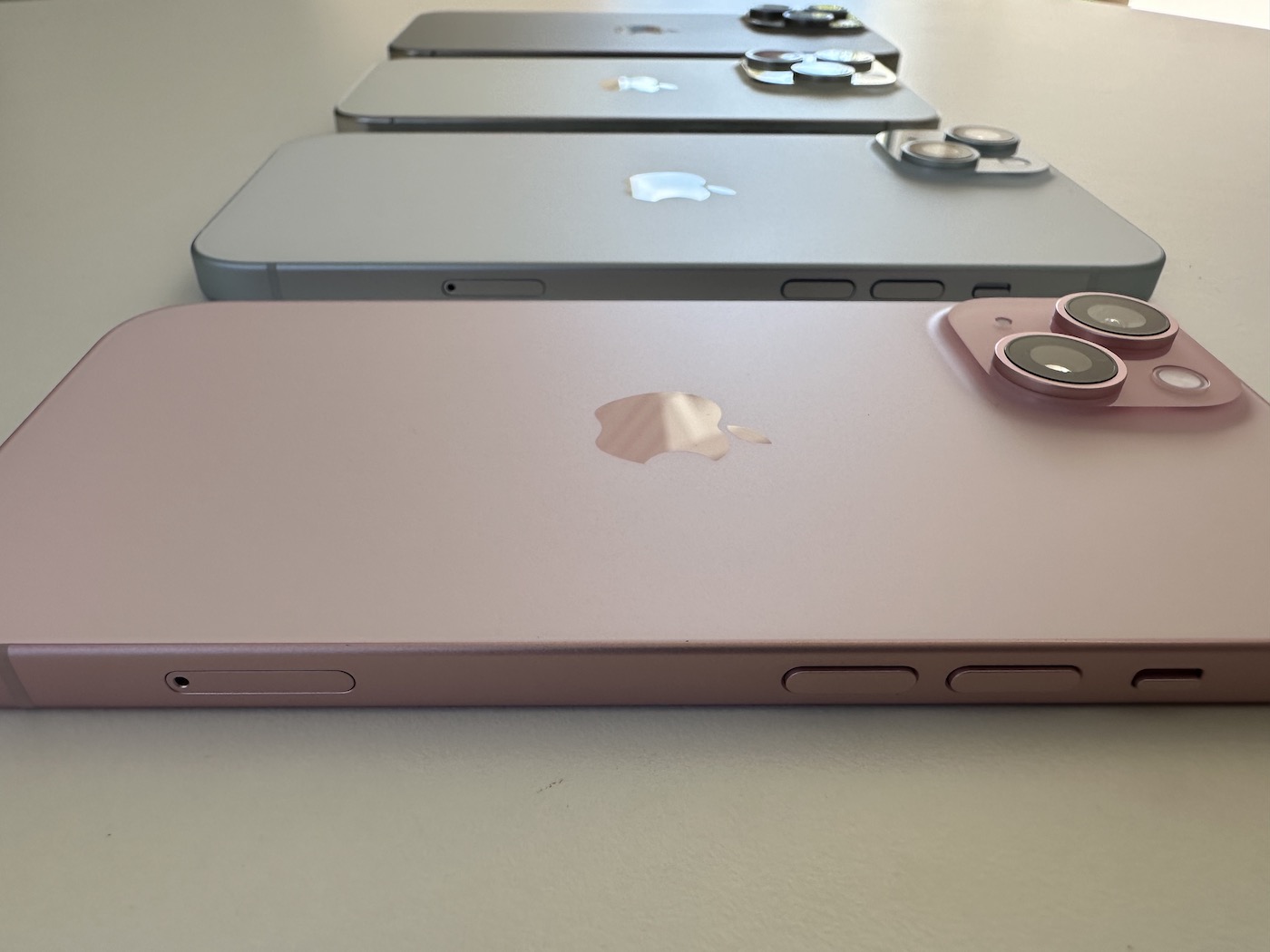 Apple plant angeblich keine neue Frühlingsfarbe für das iPhone 15 › Macerkopf